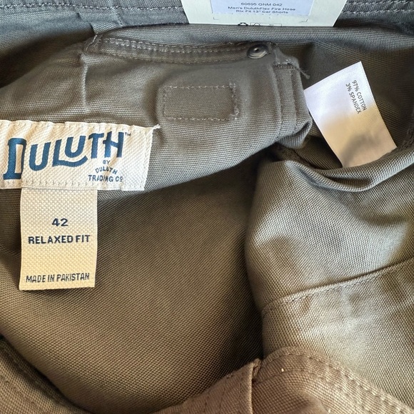 2 Duluth Trading Co Men’s Flex Fire Hose Relaxed Fit 13” Cargo Shorts - Picture 4 of 6